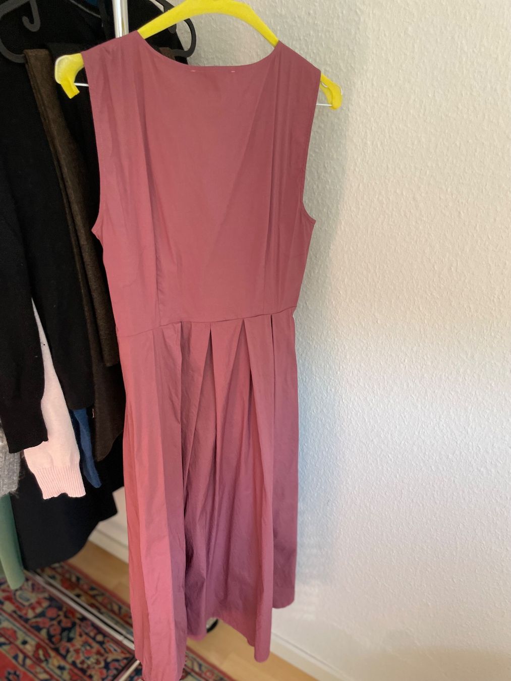 Vestiti: Kleid von iBlues / Gr. 34 – Nuovo (secondo la descrizione) da Wettingen venduto da sonn5 2