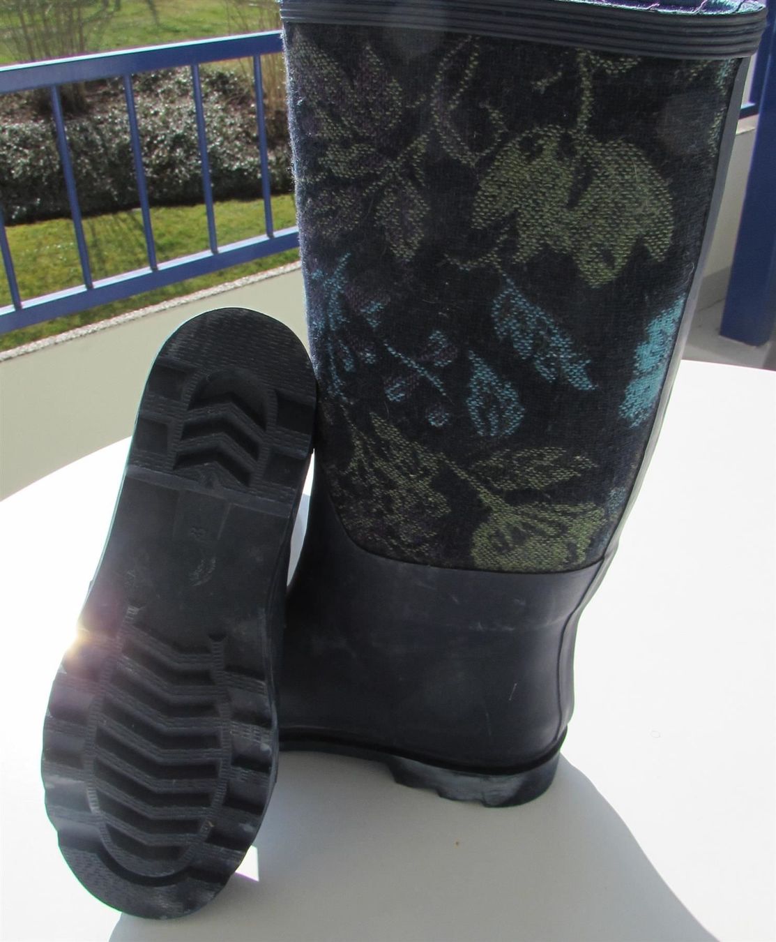 Scarpe da donna: Gartenstiefel mit Blumenmuster – Usato da Aadorf venduto da Olymp05 3