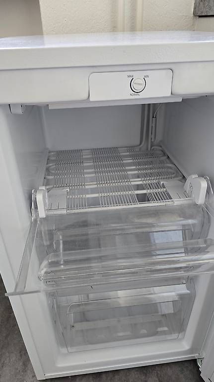 Congelatori: Fust Gefrierschrank mit 3 Schubladen – Usato da Sargans venduto da fer_88k6 2