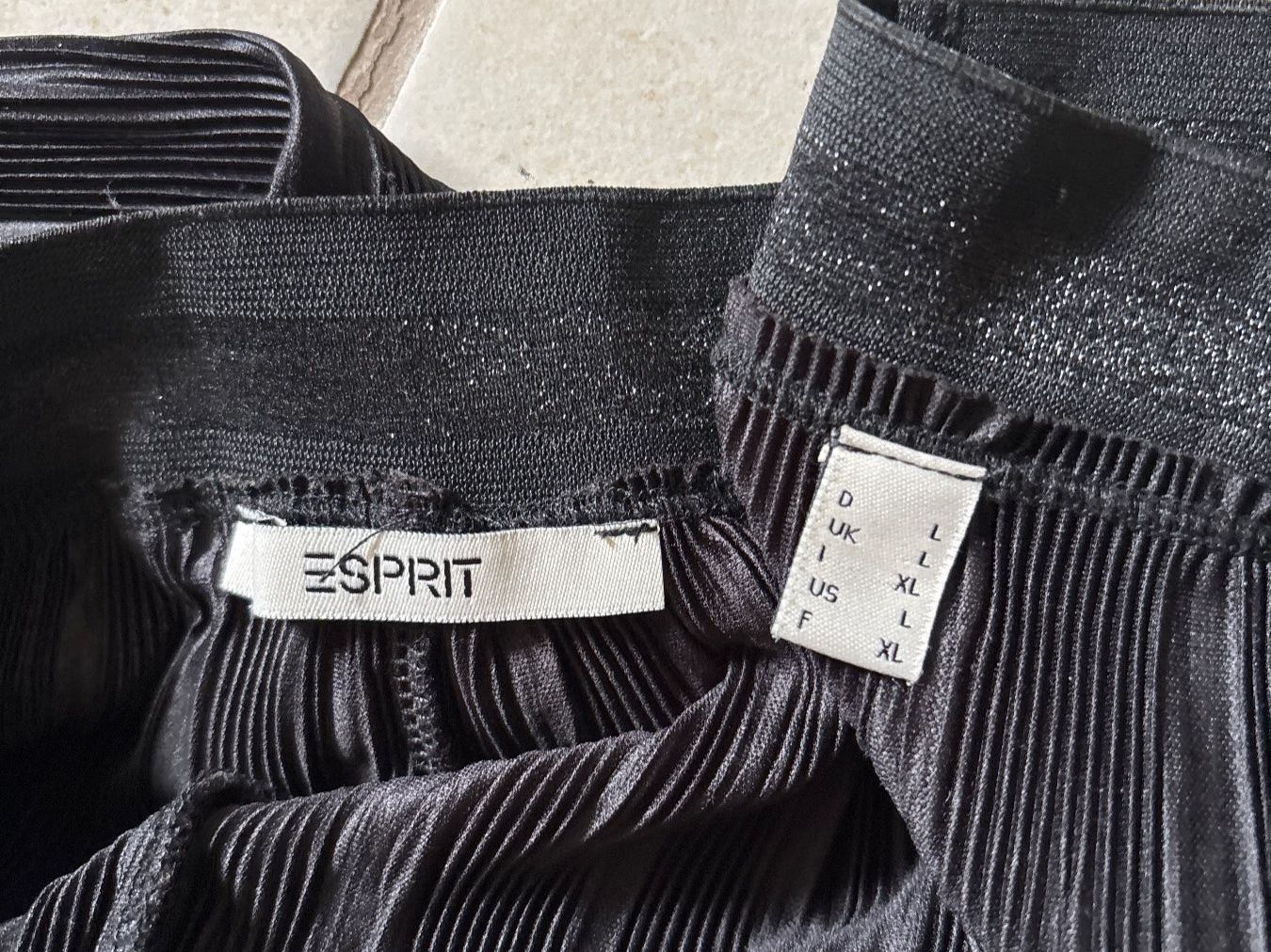 Esprit Pantaloni: Culotte-Hose ESPRIT schwarz, Grösse L - NEU – Nuovo e nell'imballaggio originale da Pfaffhausen venduto da frickda 2