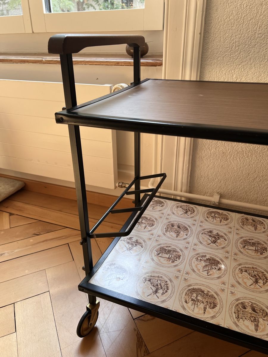 Carrelli di servizio: Vintage bar trolley – Usato da Zürich venduto da rbi_szg2 2