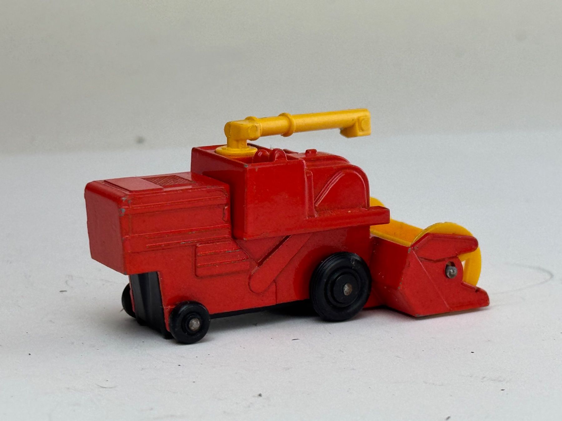 Lesney Modellini d'auto: GB5- Lesney No. 51 Mäher rot – Usato da Elm venduto da Wikmtz 1