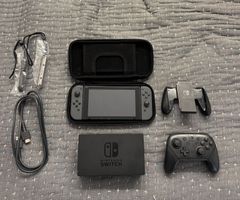 Nintendo Switch Schwarz + Pro Controller