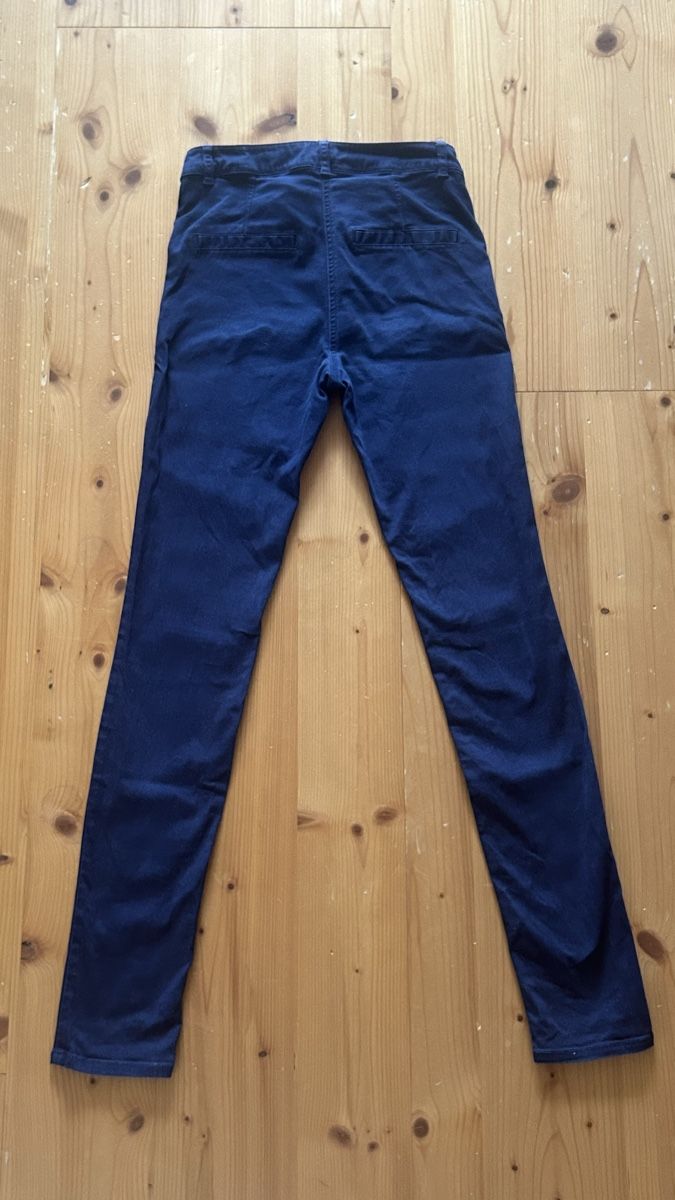 Pantaloni: H&M Hose, Gr. 36, dunkelblau – Usato da Frenkendorf venduto da ana_h7dx 3
