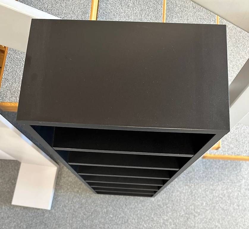 Scaffali: CD-Regal nach Mass ab Ausstellung – Usato da Urtenen-Schönbühl venduto da wohnstudio_haller 1