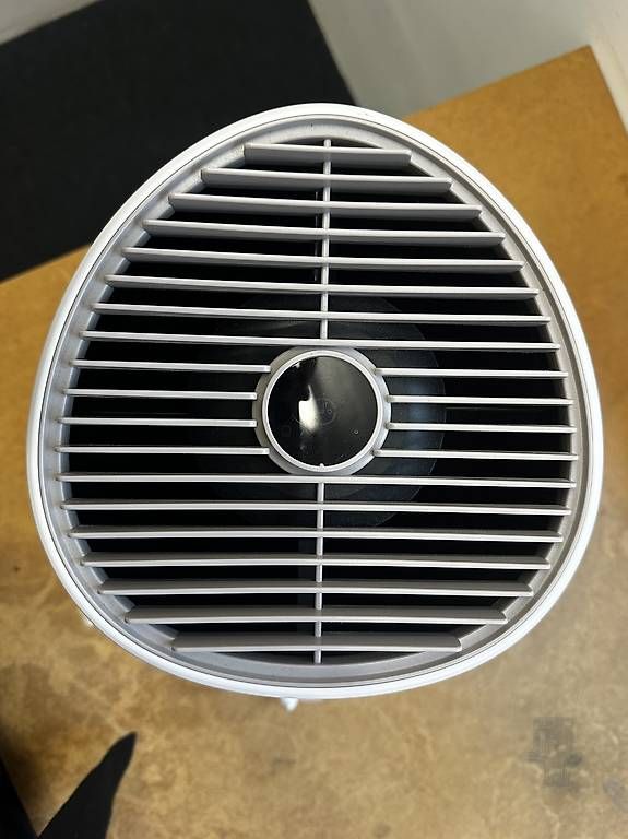 Purificatori d'aria: Philips Luftreiniger Air Purifier VitaShield HEPA Filter – Usato da Bonstetten venduto da YinNation 4
