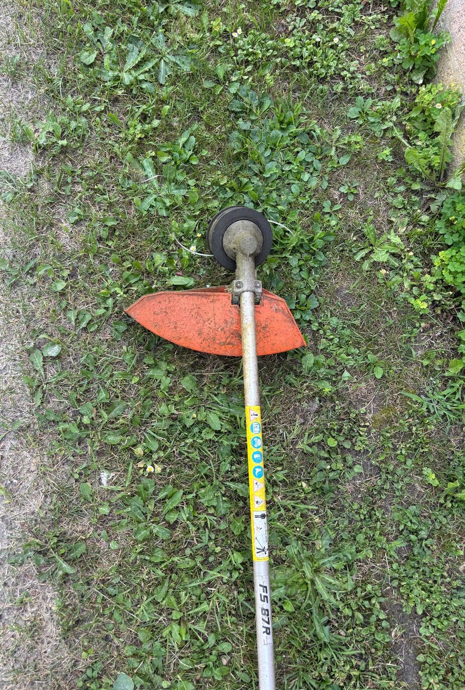 Stihl Tagliaerba: Rasentrimmer Stihl Fs 87 R – Usato da Grono venduto da Alpina6537 3
