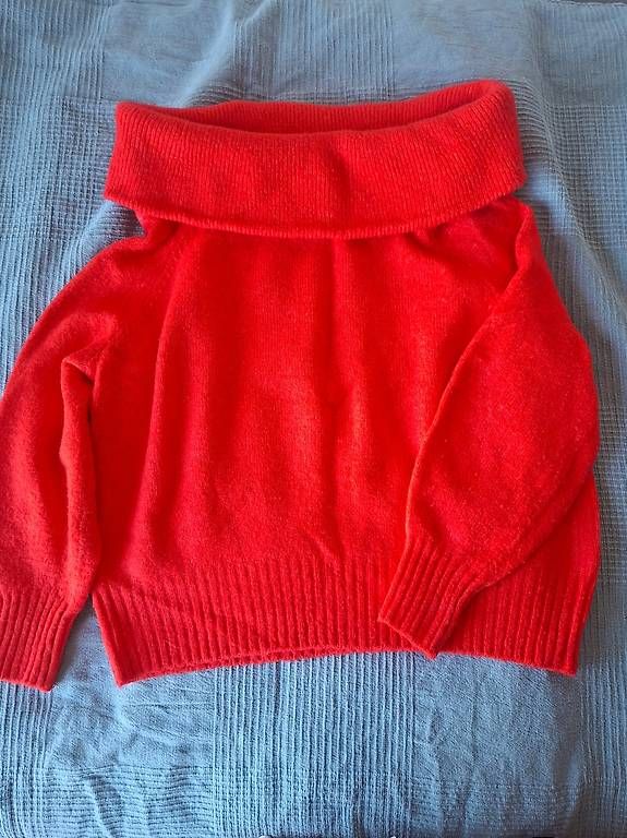 Pulls & Sweat-shirts: Pullover schulterfrei – D'occasion à Winterthur par bub_rq8q 1