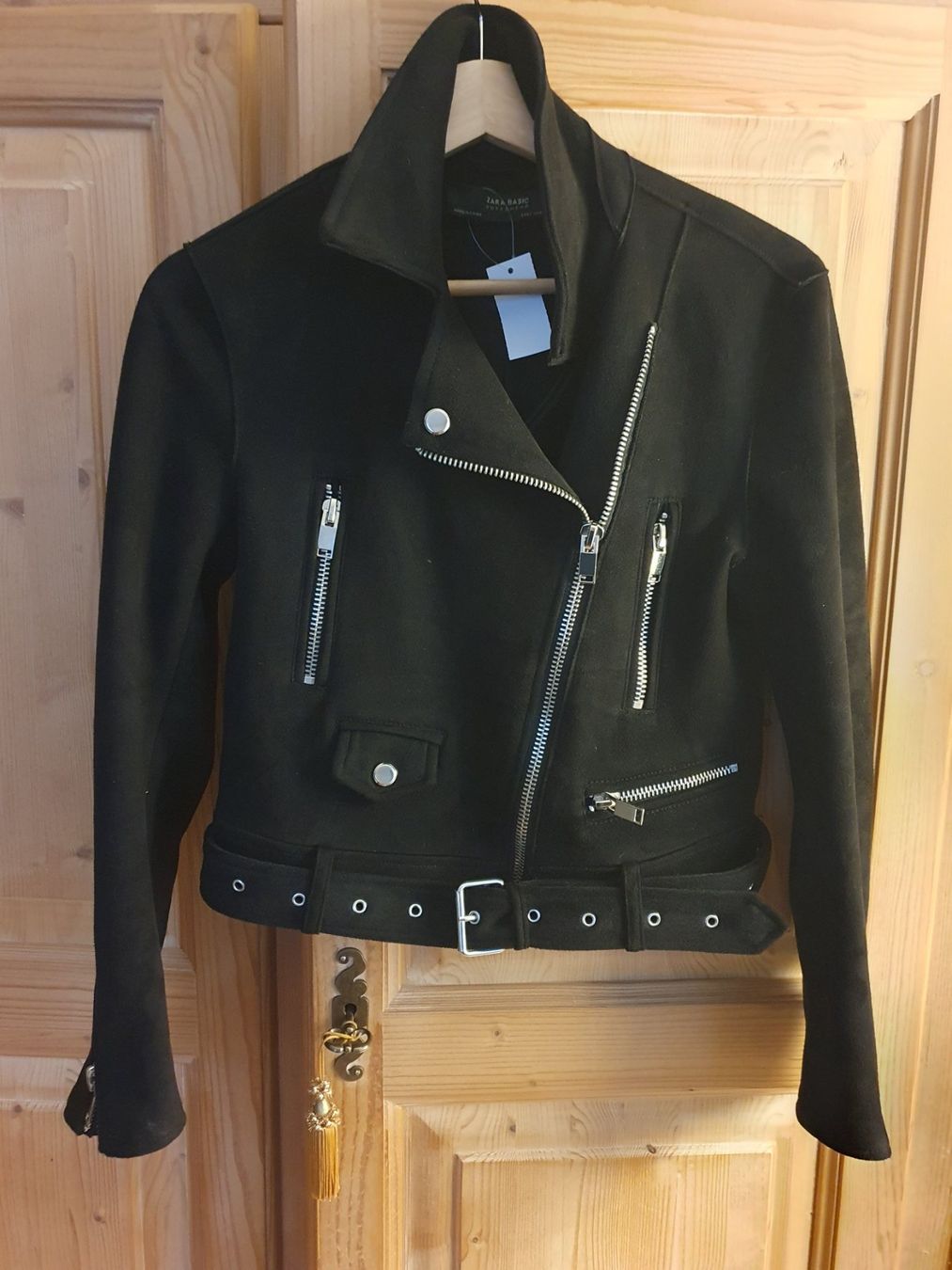 Zara Jacken: ZARA Kunst-Wildlederjacke Gr. S schwarz – Gebraucht aus Hittnau von SirKahn