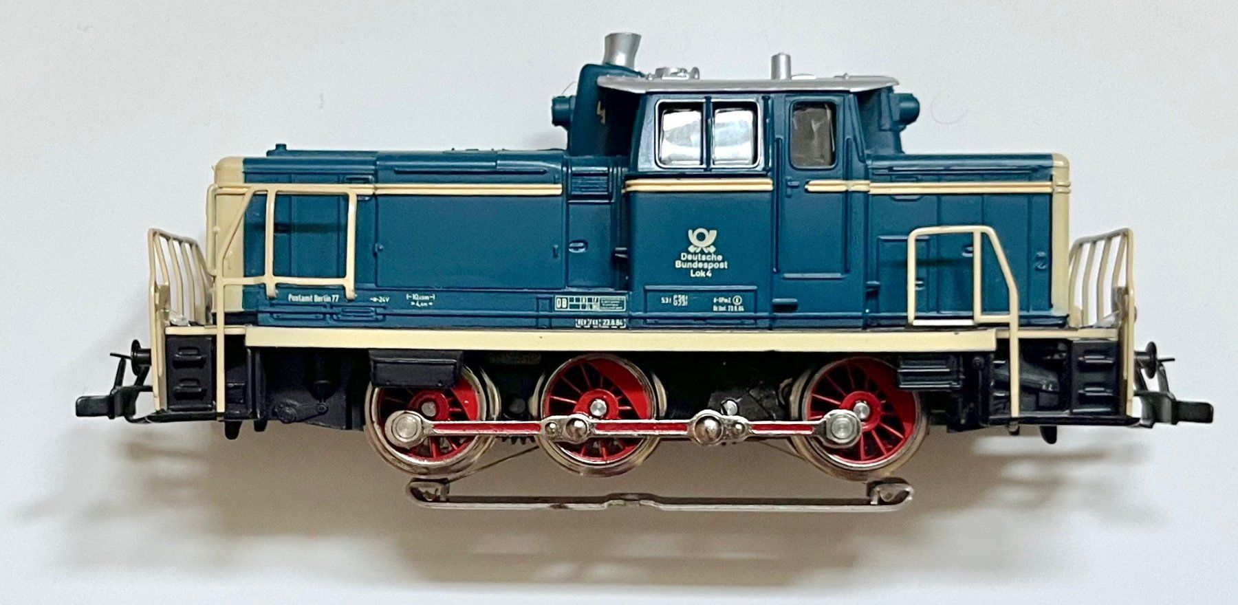 Märklin Modelleisenbahnen: Märklin Primex  3006  Deutsche Post  H0 – Defekt aus Bleiken von hbw45