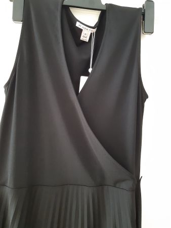 Damen Schwarzes Kleid Plisserock Anna Field 42