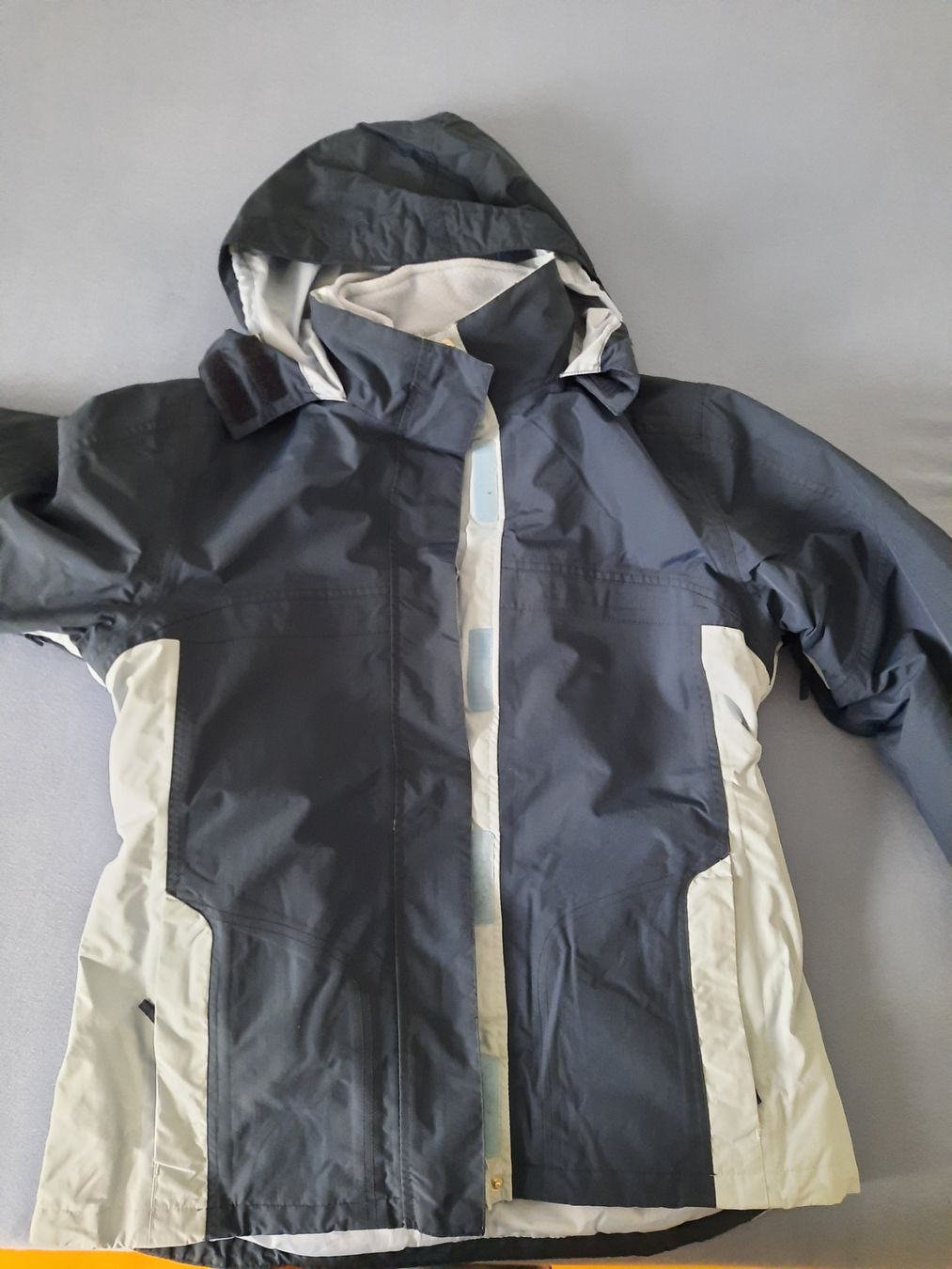 Jacken: Winterjacke Grösse M – Gebraucht aus Zug von Alpenrose353