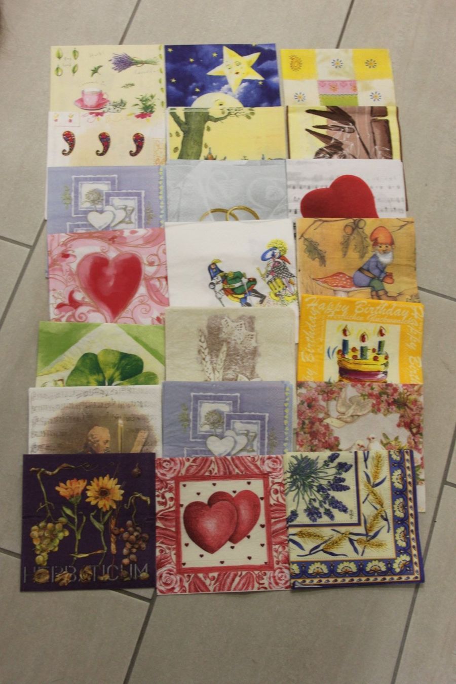 Tovaglioli: Grosses Papierservietten Paket – Nuovo (secondo la descrizione) da Binningen venduto da Kellox 6