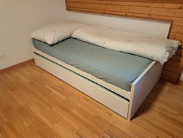 Raumsparbett / Ausziehbett