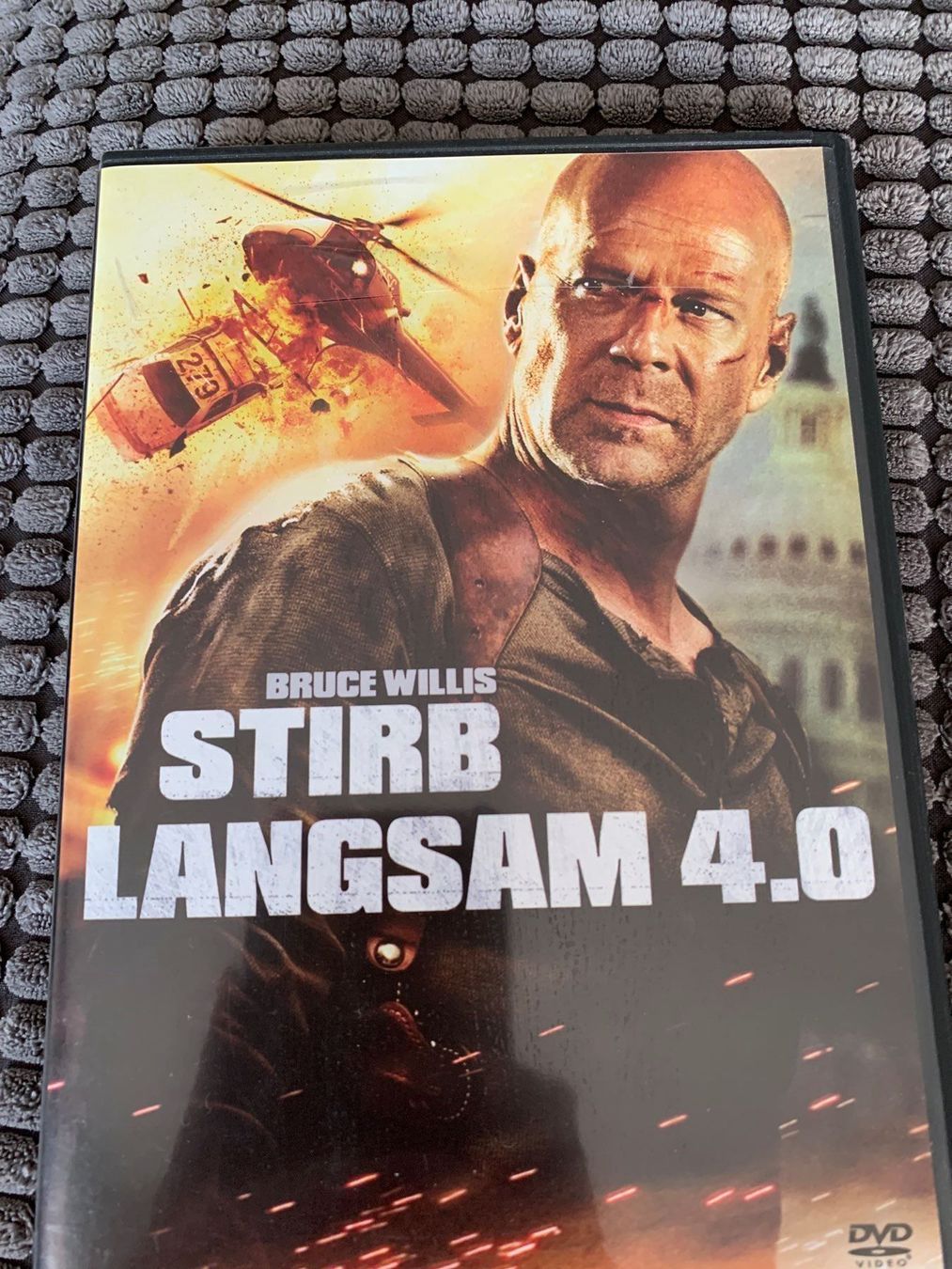 Tutti i DVDs: Stirb langsam 4.0 – Usato da Ittigen venduto da Scbern2
