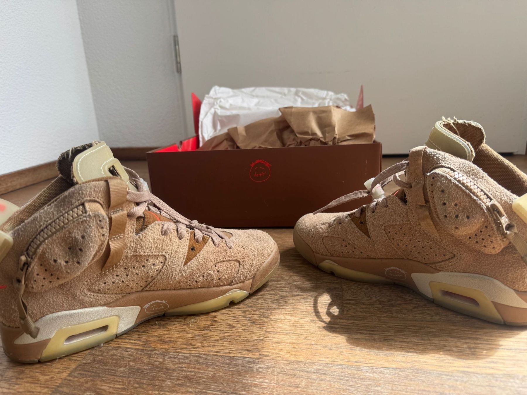 Jordan Scarpe da uomo: Jordan Air 6(Travis Scott) – Nuovo (secondo la descrizione) da Eich venduto da kla_qd9t 6