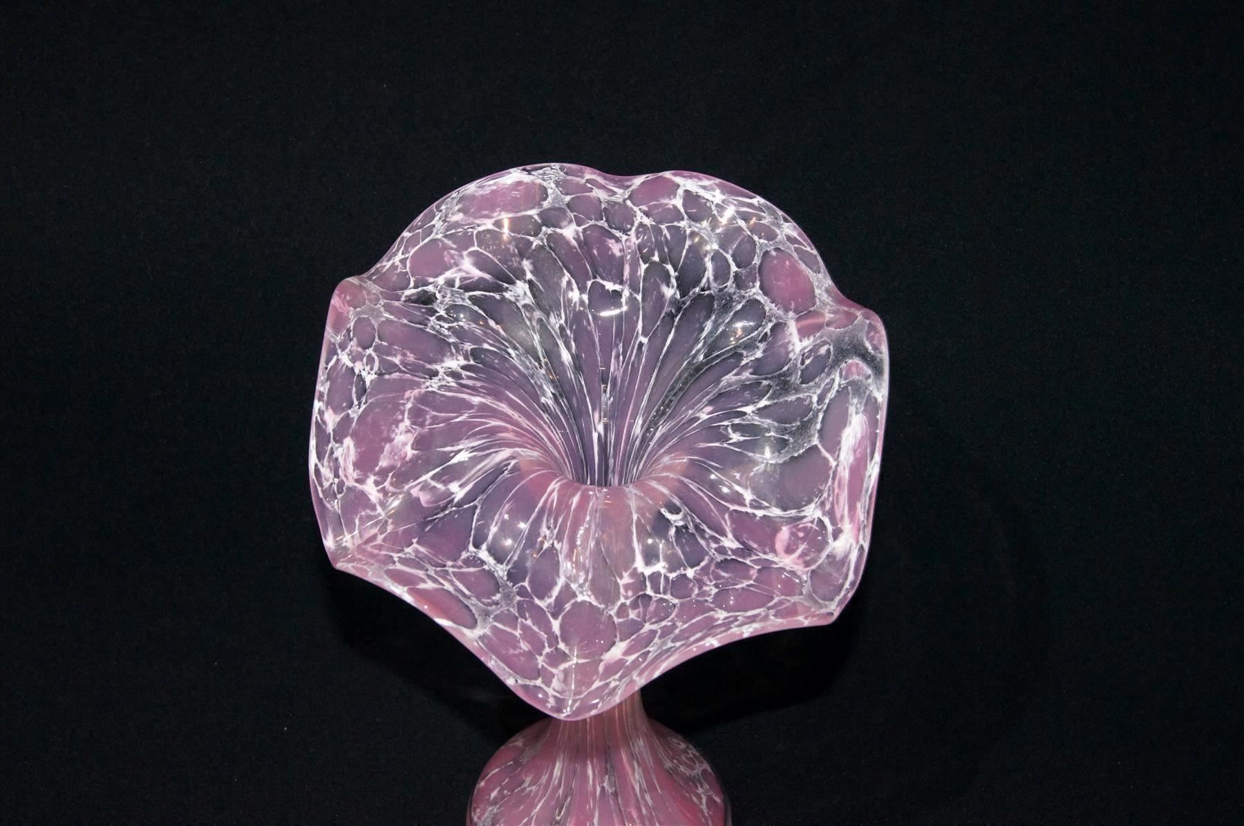 Vase & Récipients: Tolle Opalinglasvase rosa – D'occasion à Geroldswil par ARTEFACTO 1