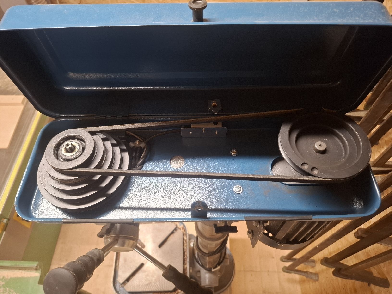 Trapani: Ständerbohrmaschine Proton – Usato da Leimbach AG venduto da mic_l2k7 4