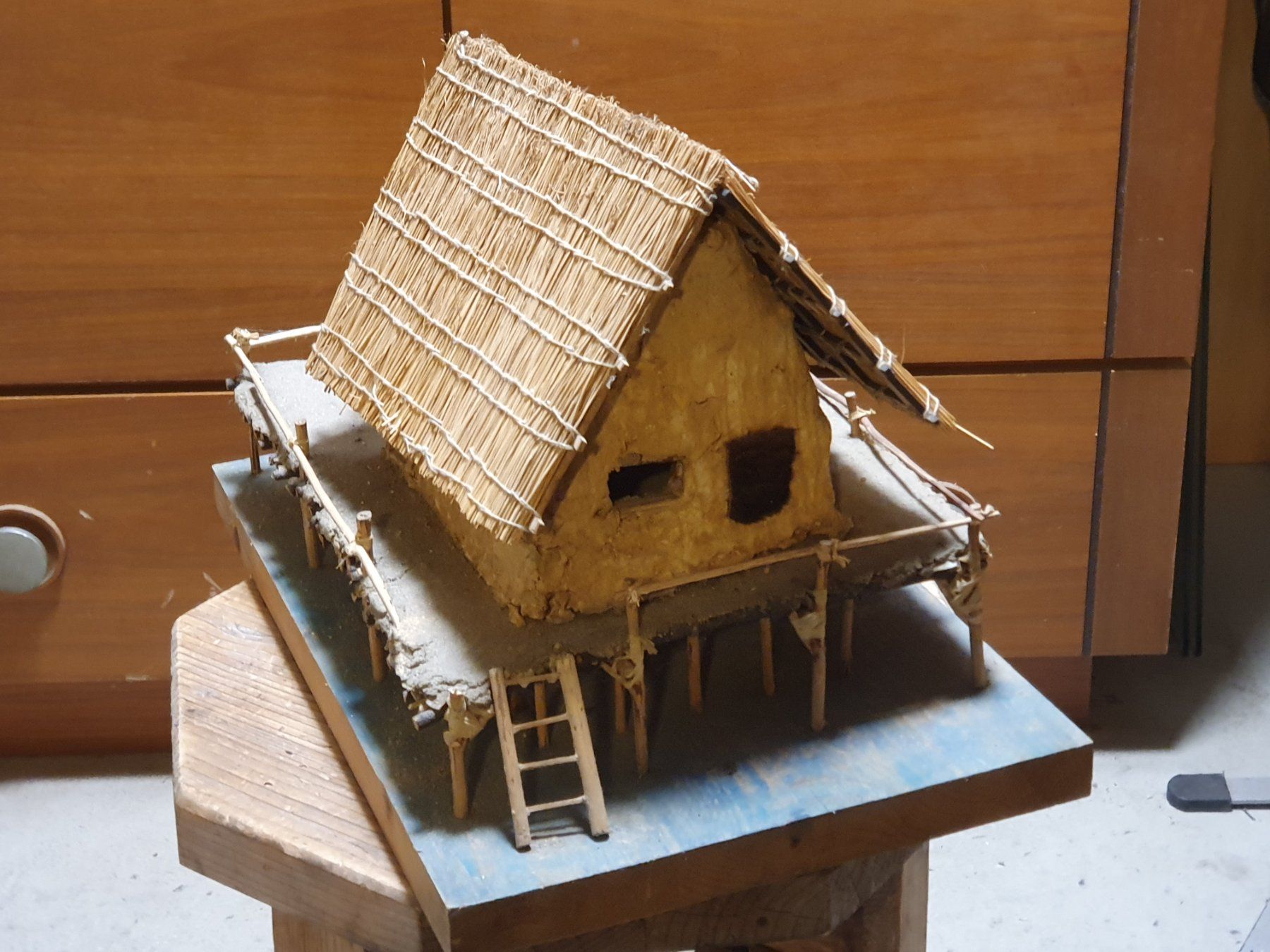 Kits de montage: Pfahlbauhaus – D'occasion à Winterthur par Wuga