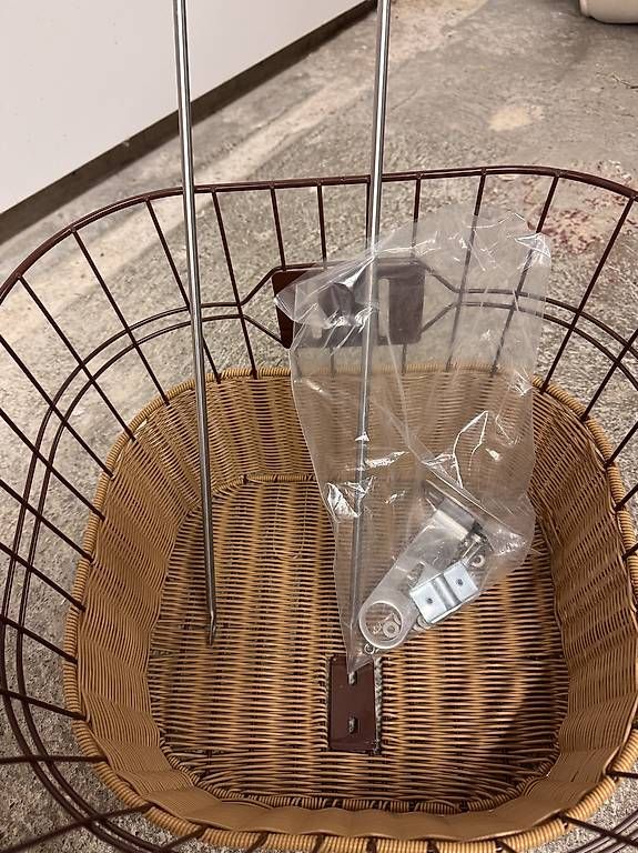 Pezzi di ricambio: Velokorb vorne  – Usato da Zürich venduto da Amanele 1