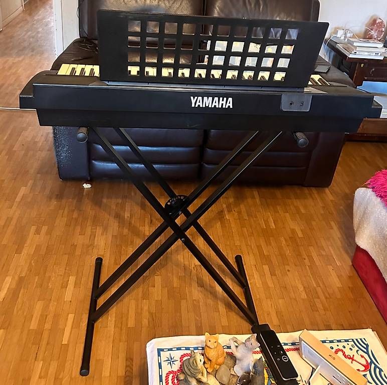 Strumenti musicali: piano électrique, Yamaha – Usato da meyrin venduto da irene014 1