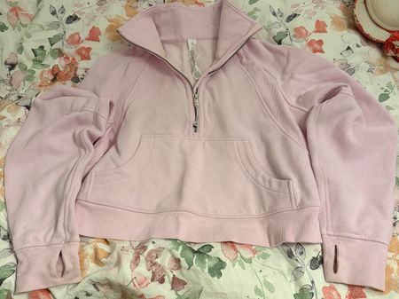Lululemon sweatshirt