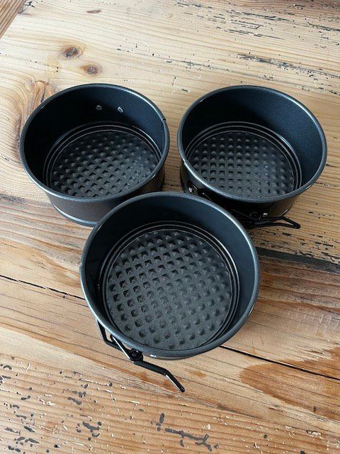 Mini Springform Set (3 Stück) mit 10,1 cm Durchmesser (neu) (Neu ...