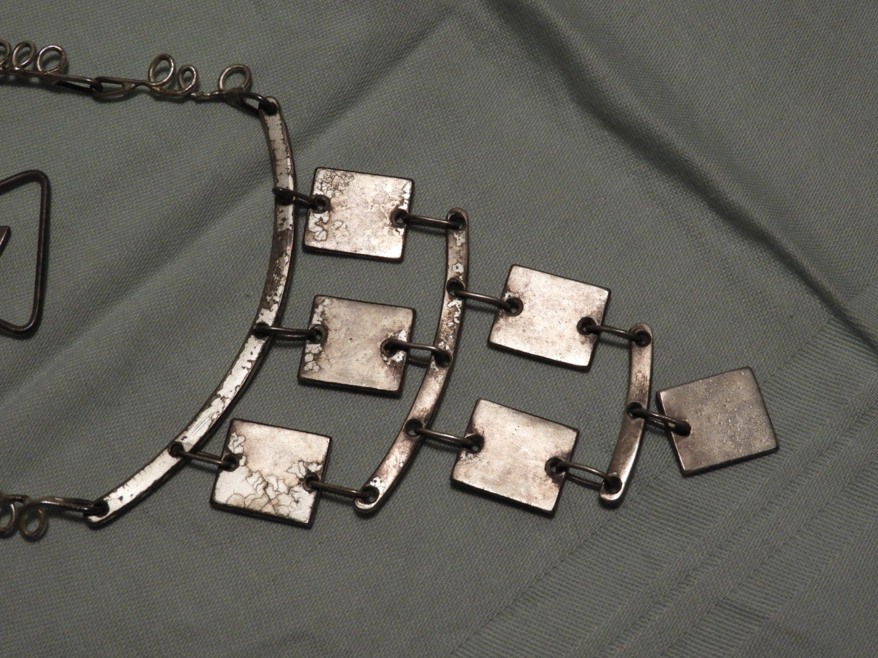 Sonstiger Schmuck: HALSKETTE +OHRENCLIPS +ARMBAND, EMAILLIERT 1970 ca – Gebraucht aus Ettingen von troll-mutter 5