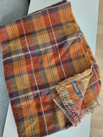 Roots Canada Schal im Herbst-Look