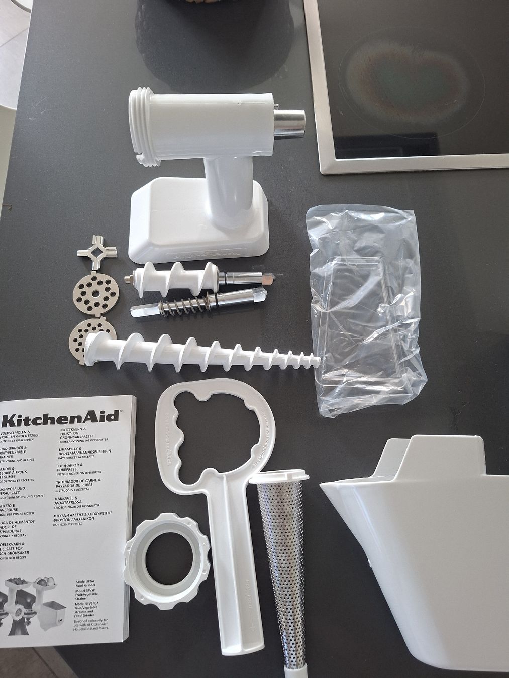 Elettrodomestici da cucina: Hachoir  KitchenAid neuf – Nuovo e nell'imballaggio originale da Collombey venduto da lon_m7qd 3