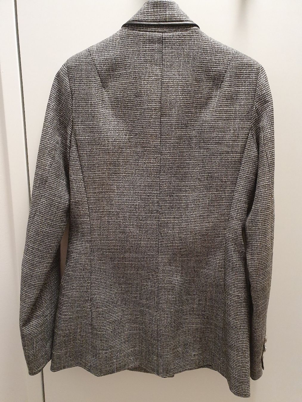 Guess Giacche: Neuer Guess Blazer Grösse XS – Nuovo (secondo la descrizione) da Wettingen venduto da __Dom__ 5
