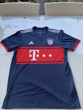 FC Bayern München – Trikot Away (Saison 2017/18)