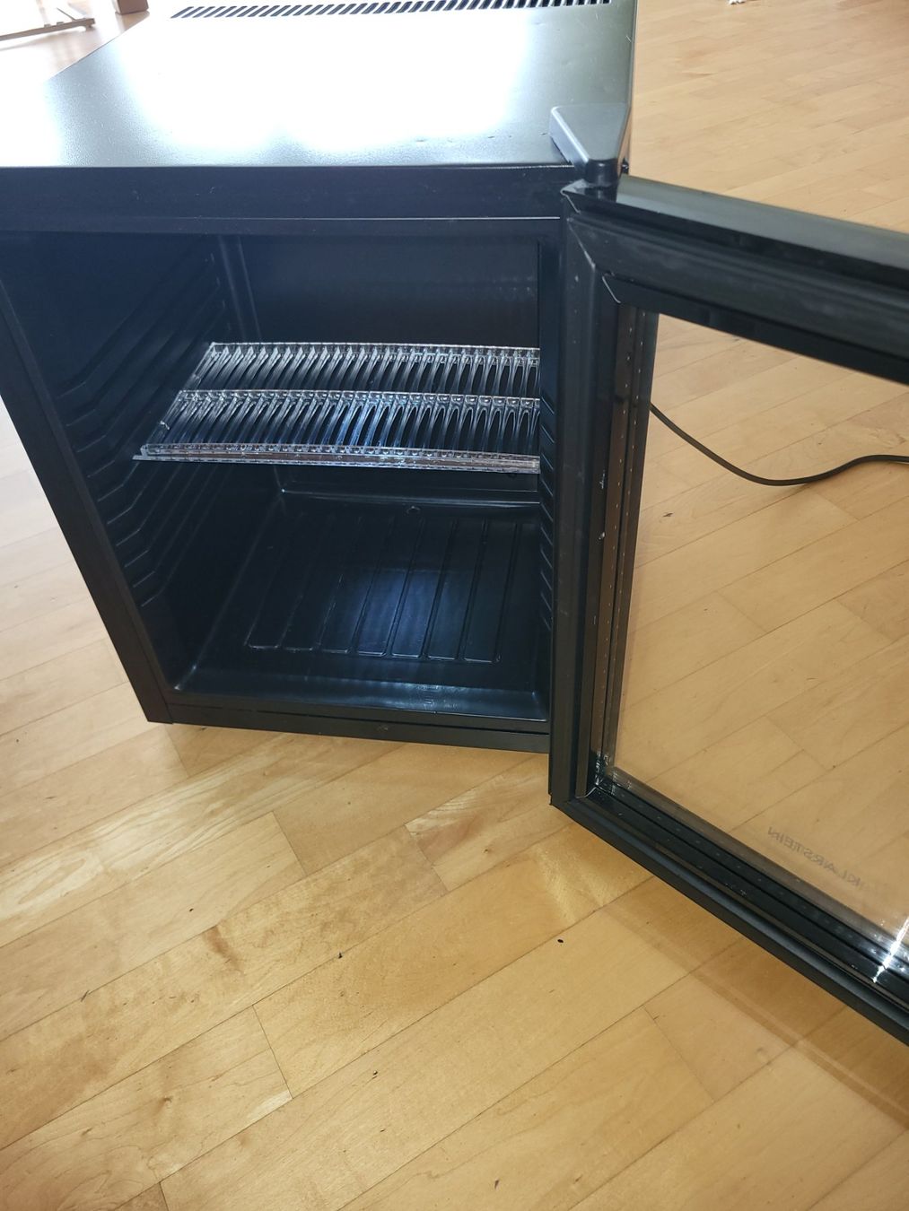 Frigoriferi: Klarstein Mini-Kühlschrank 30L – Usato da Niederrohrdorf venduto da ner_mtw6