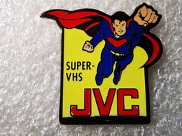 Ansteckpin 28: JVC