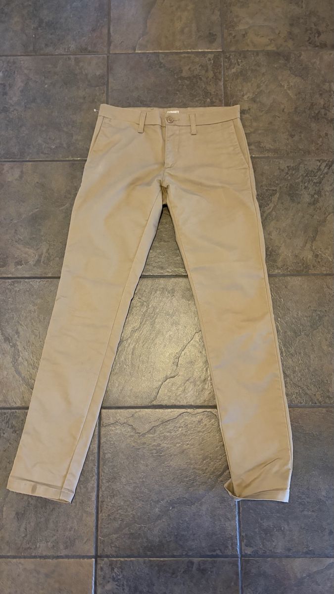 Carhartt Pantaloni: CARHARTT – Nuovo (secondo la descrizione) da Oberwil b. Büren venduto da Lex460e