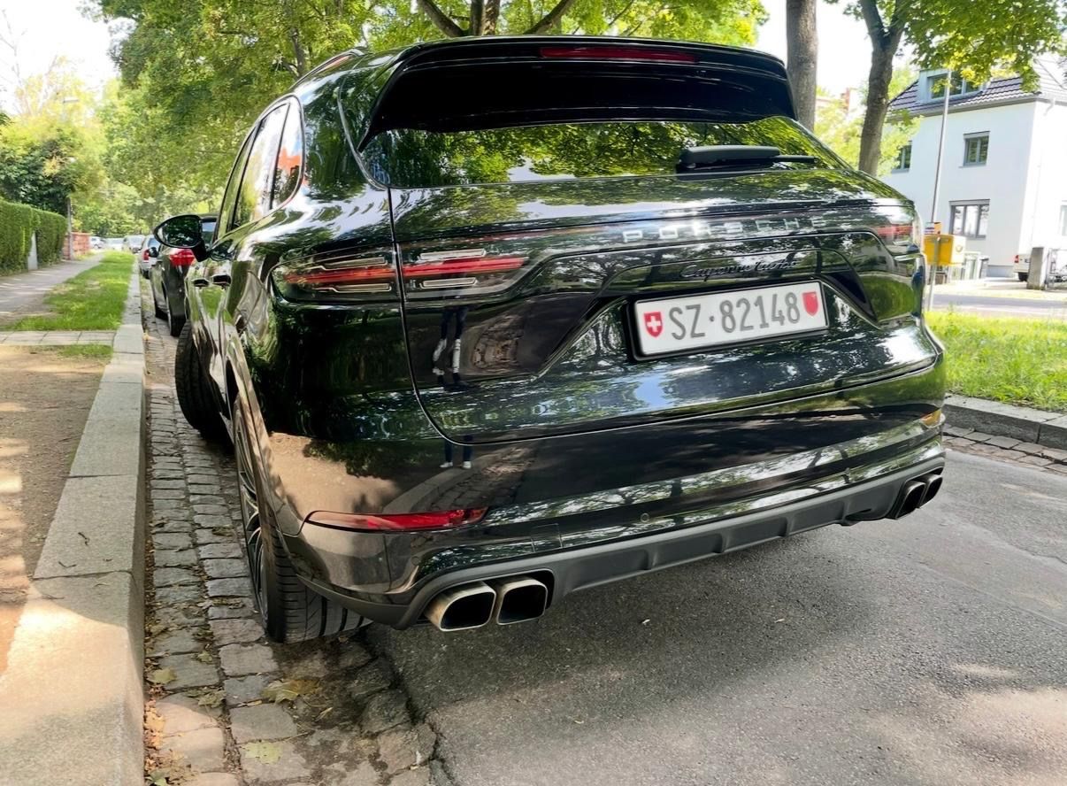 Porsche Automobili: PORSCHE CAYENNE TURBO mit frisch MFK – Usato da Zürich venduto da joso_19 1