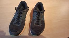 Laufschuh der Marke Asics, Grösse 36