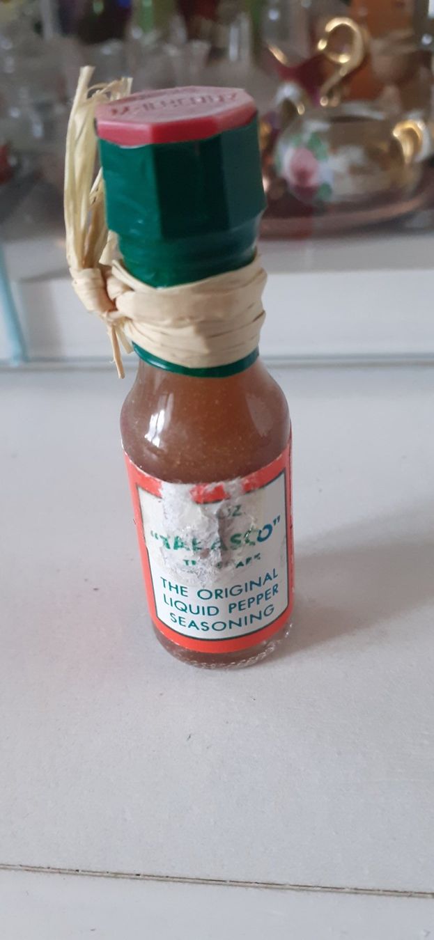 Giocattoli: Puppenstube - Tabasco-Flasche – Usato da Mörschwil venduto da lindaswunderkiste 3