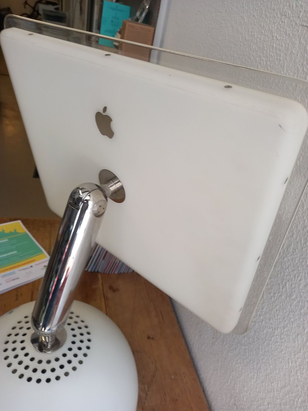 Apple PCs: Apple iMac G4 2002 – Défectueux à Prez-vers-Siviriez par Monija70 5
