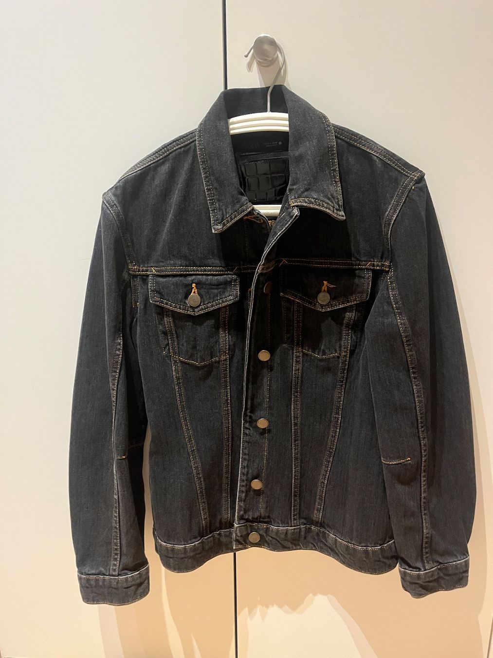 Zara Jacken: Zara Jeansjacke – Gebraucht aus Zollikon von Vivien_6