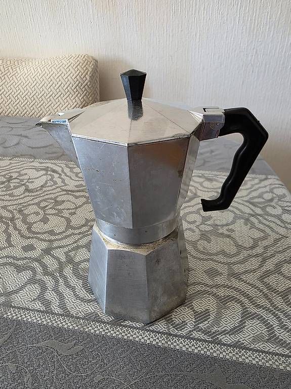 Kaffeemaschinen & Espressomaschinen: Cafetière Italienne – Gebraucht aus Lausanne von Alba022 1