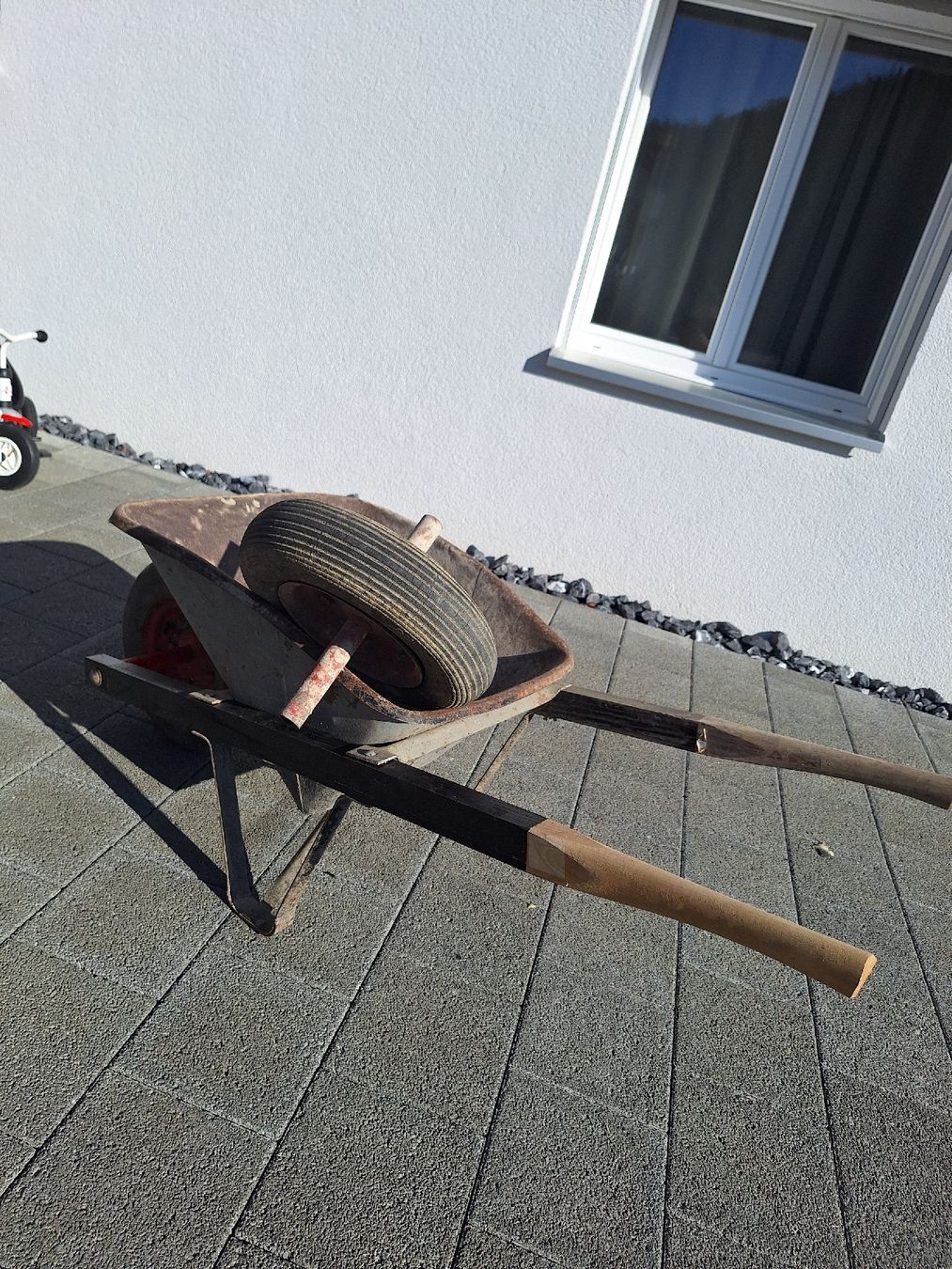 Carriole: Spitzbodenkarrtte / Schubkarre – Usato da Oberdiessbach venduto da poschungmichu 2