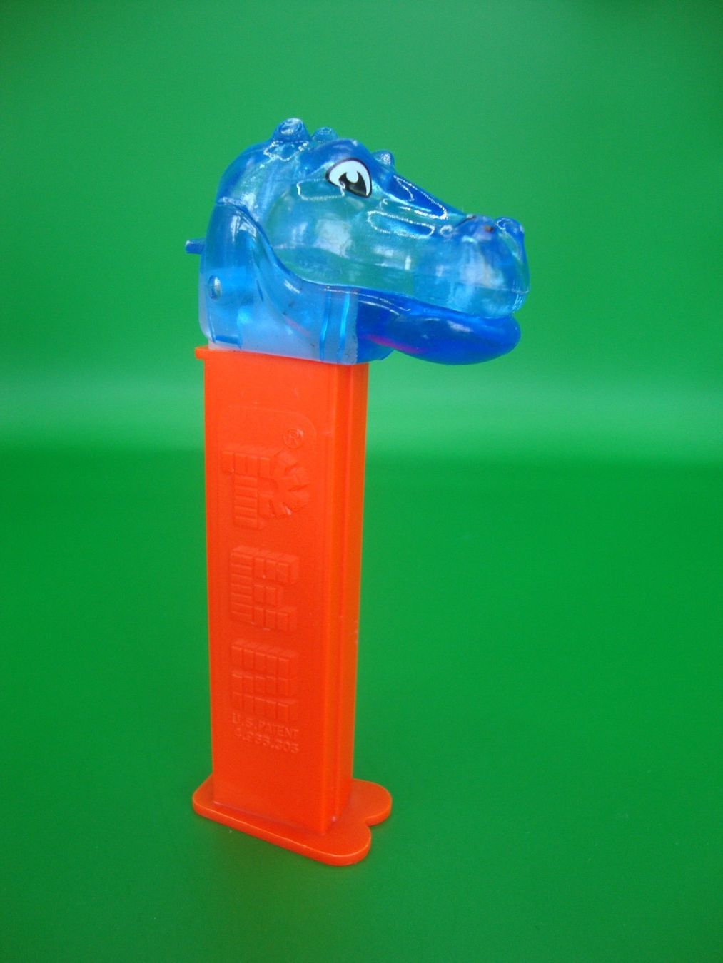 Pez Statuette: BLAUES KROKODIL PEZ DISPENSER 1995 – Usato da Basel venduto da pink2010 1