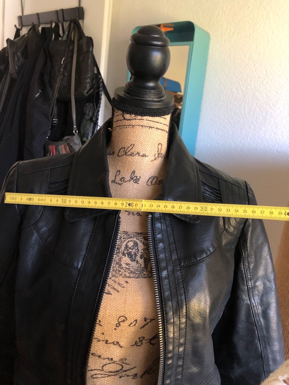 Vestes: Veste en cuir noir – Style – D'occasion à Biel/Bienne par Lianumi 6