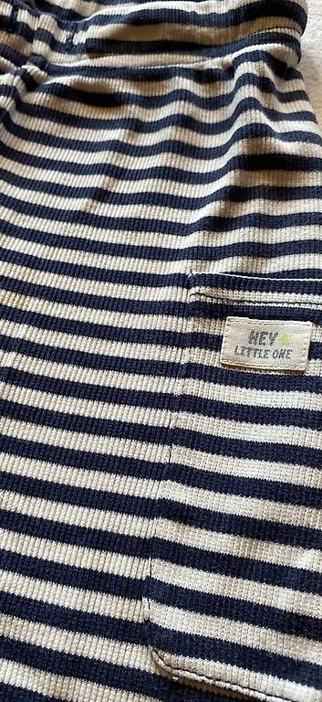 Hosen: Gerippte Hose 92 – Gebraucht aus Därstetten von yas_pb5r 1