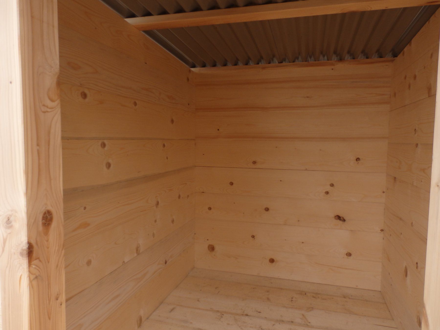 Gabbie, trasporto & Sicurezza: Kälberiglu aus Holz neu – Nuovo e nell'imballaggio originale da Heiligenschwendi venduto da kiplimo 3