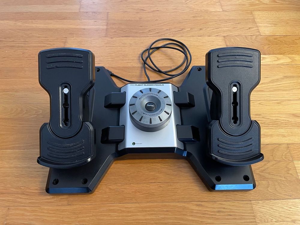 Logitech G Saitek Pro Flight Rudder Pedals - fast wie neu! (Gebraucht ...
