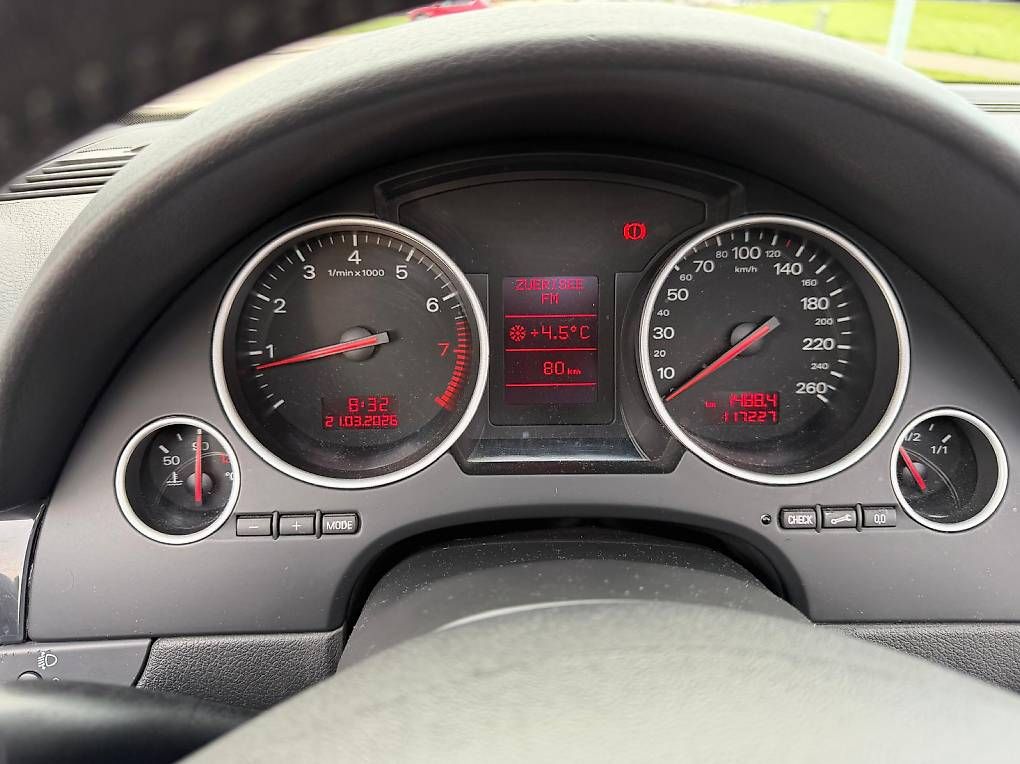 Automobili: Audi A4 2.4 Cabrio – Usato da Baar venduto da aul_268f 3
