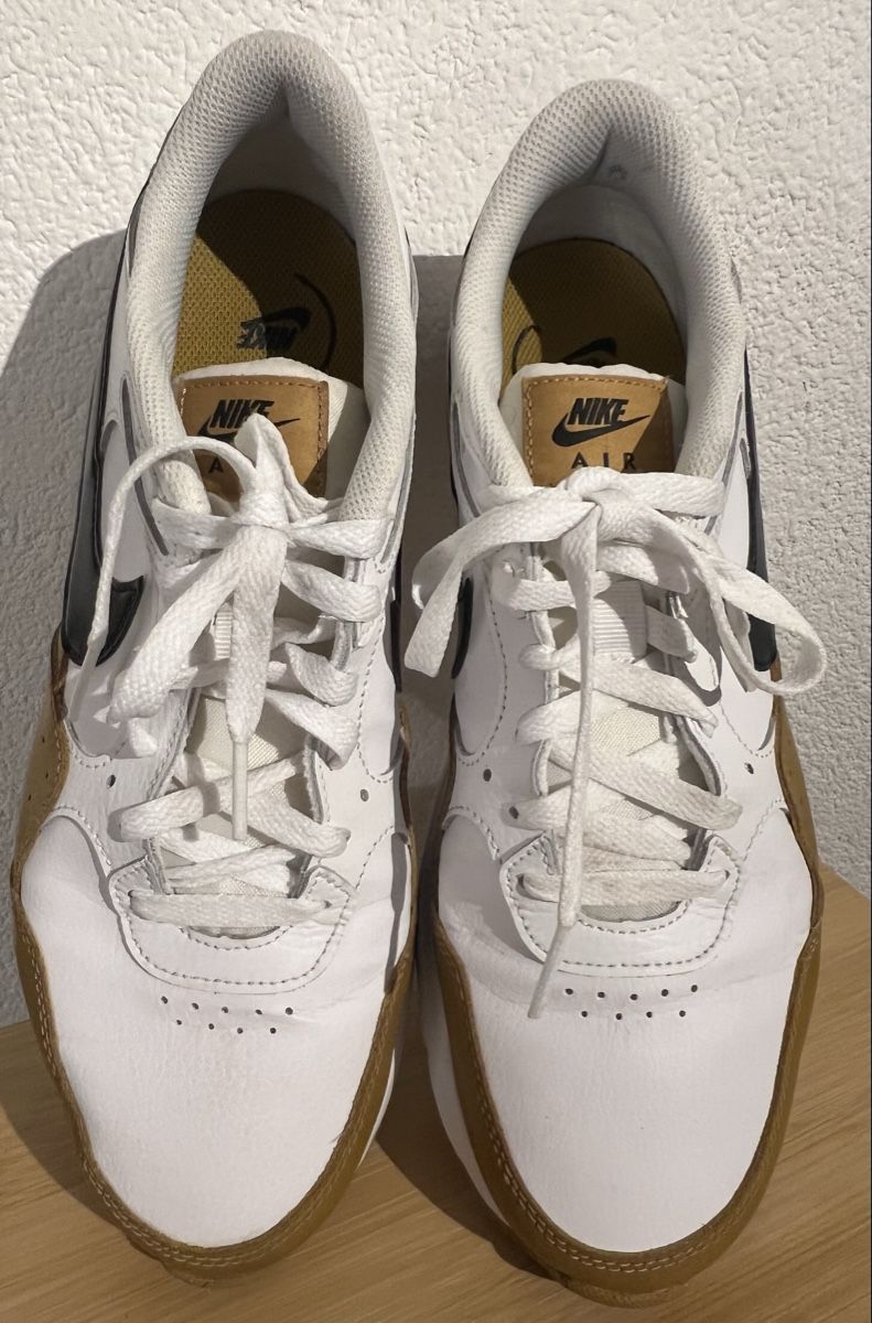 Nike Chaussures hommes: Baskets Nike air – D'occasion à St-Pierre-Clages par ste_xk6p 5
