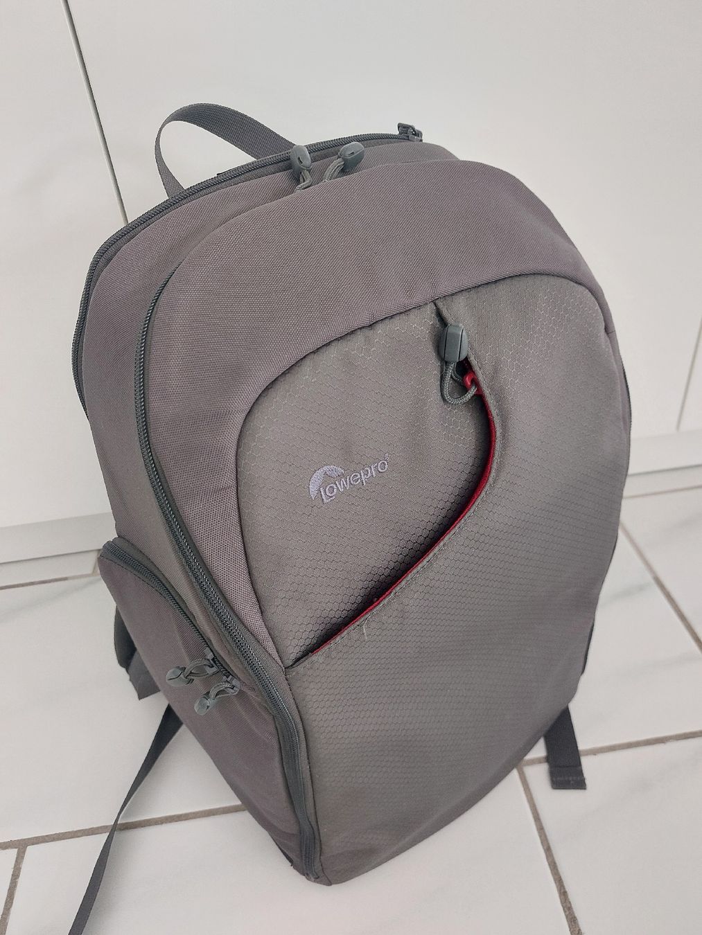 Lowepro Zaini: Lowepro Foto Kamera Rucksack  – Usato da Geroldswil venduto da Keiko03